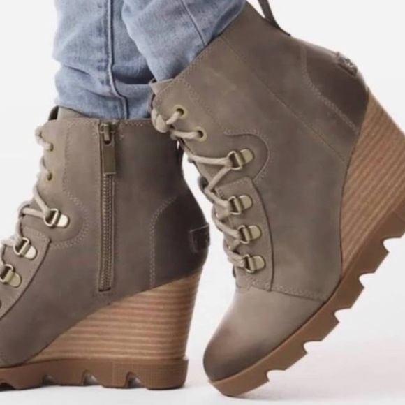 Sorel Shoes - Sorel Women's Joan Uptown Lace Boots